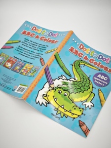 Livre d'exercices <span class=keywords><strong>ABC</strong></span> et couleurs : Apprentissage des lettres majuscules (impression) - Product Image 3