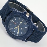 Reloj Deportivo Unisex de Moda con Correa de Nailon y Tela, Estilo Militar, Luminoso, de 40mm, Aleación, para Hombre