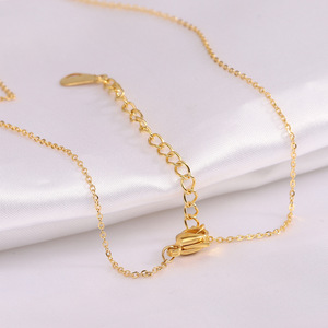 Collar con colgante en forma de corazón y cadena de clavícula de acero inoxidable dorado para mujer, joyería de moda para uso diario. - Product Image 4