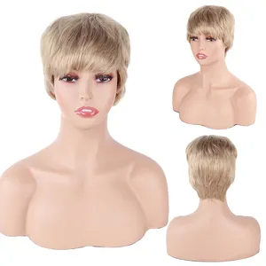 Vente en gros Perruques courtes Perruques coupe Pixie avec frange Perruques courtes blondes couches ondulées pour femmes Coiffure synthétique résistante à la chaleur