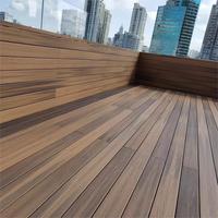 Dek Lantai Luar Ruangan WPC Co-Extrusion, Anti Air, Anti UV, Anti Selip, Ramah Kaki Telanjang, Cocok untuk Teras Kolam Renang