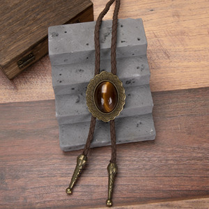 Nuevo Diseño de Corbata Bolo Estilo <span class=keywords><strong>Vaquero</strong></span> Occidental, Cordón de Cuero Trenzado Hecho a Mano con Colgante Metálico de Moda para Combinar con Camisas de Hombre - Product Image 2