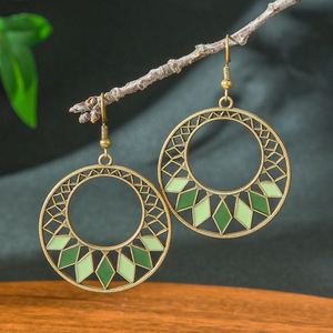 Ensemble collier et boucles d'oreilles bohèmes, pendentif géométrique en alliage vert, ensemble de bijoux tendance pour femmes - Product Image 3