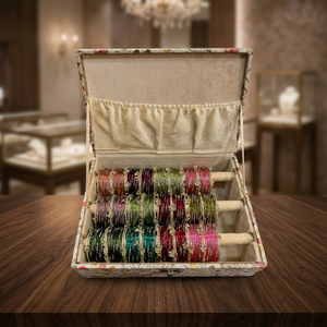Elegantes Brazaletes de Cristal en Tono Joya con Delicados Dijes Dorados y Detalles Brillantes, Caja Combinada de Joyería Étnica de 12 Docenas - Product Image 2