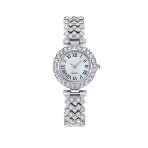 Montre à quartz élégante pour femme avec cadran romain et incrustation de diamants, bracelet tendance pour les trajets quotidiens - Product Image 1