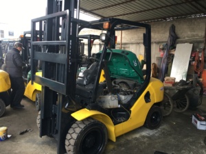 Montacargas Diésel Usado Komatsu de 3 Toneladas FD30, Montacargas Usado para Exteriores de Alto Rendimiento, Listo para la Venta - Product Image 2