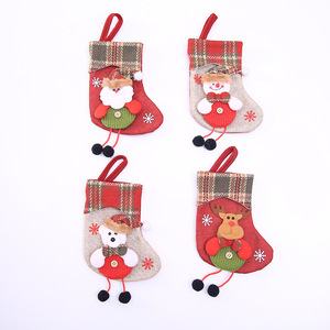 Mini Noël Buffalo Plaid Bas Manchette En Peluche Décoration Suspendue Personnalisé Mode Non Tissé Chaussettes <span class=keywords><strong>De</strong></span> Noël pour Les Faveurs <span class=keywords><strong>De</strong></span> Fête <span class=keywords><strong>De</strong></span> Vacances - Product Image 2