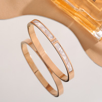 Style européen américain en acier inoxydable trois diamants blanc Beimu Shell Bracelet Simple à la mode Bracelets accessoires