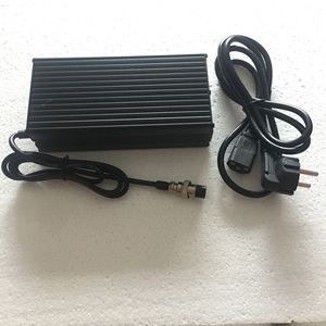 <span class=keywords><strong>Chargeur</strong></span> de batterie au lithium 67,2 V 5 A avec boîtier métallique 16S 67,2V5A Li-Ion pour batterie de vélo électrique 60 V 5 A - Product Image 6