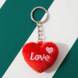 Llavero de Peluche con Corazón Rojo Personalizado, Bordado con Te Amo, Corazón Suave de Peluche, Anillo para Llaves, Adorno para Bolsa, para Parejas, Chicas, Día de San Valentín - Product Image 1