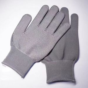 ถุงมือไนลอนสำหรับจ่ายของเหลว น้ำหนักเบาและยืดหยุ่น ถุงมือป้องกันมือเพื่อความปลอดภัย - Product Image 4