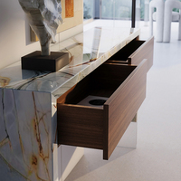 Tables consoles de style farmhouse italien moderne de luxe, plateau en marbre naturel, armoire en bois de bouleau, meubles de salon