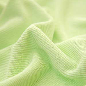 Pearl Towel Ultra Soft Cleaning Cloth 30x30cm Green For Glass And Screen Cleaning - Product Image 1