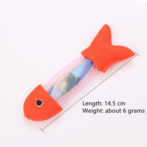 Juguete de gato de hierba gatera en forma de pez de dibujos animados, Bola de felpa giratoria autoentretenida para aliviar el aburrimiento diario para mascotas - Product Image 4