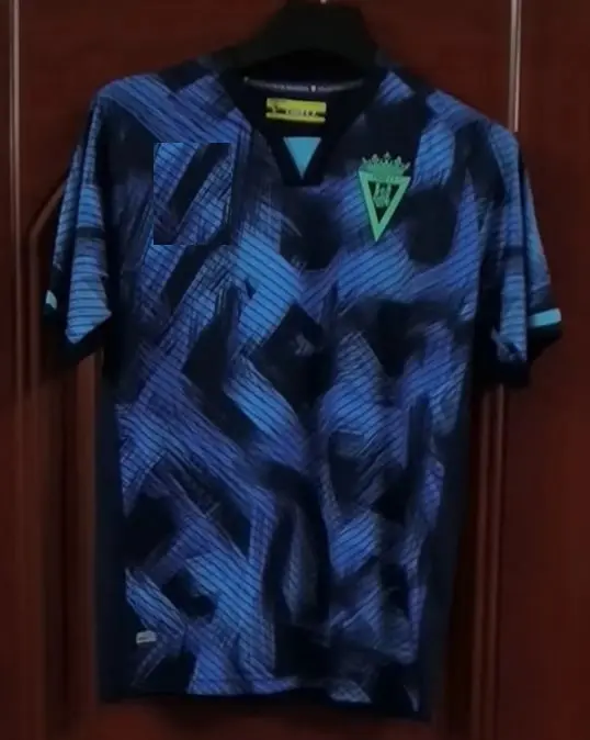 काडीज़ दूर घर Camiseta डे futbol फुटबॉल जर्सी फुटबॉल पहनने वर्दी शर्ट खेल थाईलैंड थाई गुणवत्ता
