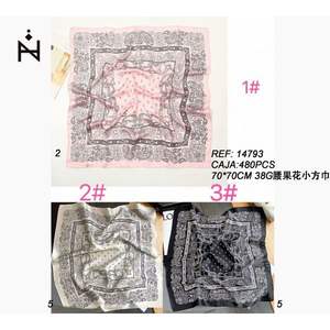 Petit foulard carré Paisley 70x70cm 38g pour femme, accessoire de mode - Product Image 3