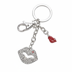 Portachiavi Crystal Lips con strass e charm a forma di labbra rosse, catena color argento, accessorio moda per donna - Product Image 2