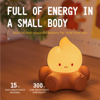 Lampe de chevet pour la maison, les fêtes, la chambre d'enfant et comme cadeau, lumière de feu chaude à intensité variable, fonctionne avec USB et piles, lampe à flamme LED moderne