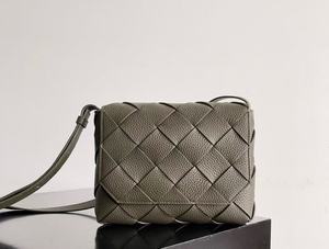 Sac Appareil Photo Carré Petit Nouveau Polyvalent Femme en Cuir Véritable Tressé Bandoulière Épaule <span class=keywords><strong>Vachette</strong></span> Vente en Gros - Product Image 3