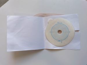 Pochette compétitive Sacs de stomie Sac de colostomie monobloc en deux pièces Pochette drainable - Product Image 4