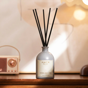 Aikun Small Batch Red 150ml Matte Gold Foil Tube Any Scent Lasting Glass Bottle <b>Reed</b> <b>Diffuser</b> Gift Set <b>for</b> Ecommerce Startup - Product Image 2
