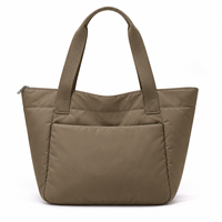 Sac fourre-tout personnalisé en polyester doux pour le shopping et l'usage quotidien, avec un intérieur spacieux et des poignées larges