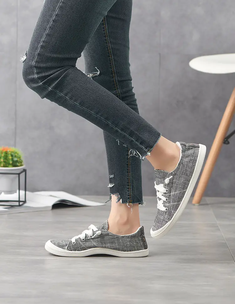 WK-002 2019 di vendita Calda pianura lace up scarpe di tela per le donne autunno casual scarpe da passeggio basse di usura quotidiana della scarpa da tennis