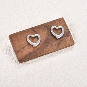 Boucles d'oreilles en forme de cœur d'amour en acier inoxydable pour femmes, imperméables, cadeau romantique pour la Saint-Valentin - Product Image 2