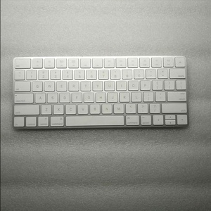 Teclado para Portátil A1644 MagicKeyboard, Retroiluminación RGB, Mecánico, Inalámbrico, USB Tipo-C, Usado Como Nuevo, Venta al Por Mayor - Product Image 5