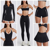Ensemble de yoga 6 pièces grande taille pour femme avec veste zippée à passepoil contrastant, soutien-gorge de sport, jupe plissée et short – Tenue d'entraînement en gros
