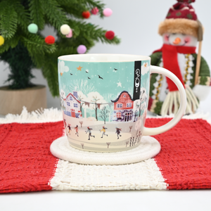 Tasses à café en céramique de boule à neige de haute qualité en gros d'usine belle tasse de Noël avec la conception de boule à neige - Product Image 4