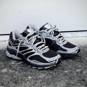Chaussures de sport décontractées respirantes au design moderne, avec plaque en carbone, pour hommes, chaussures de running homme, mode. - Product Image 2