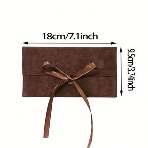 Enveloppe d'emballage cadeau d'anniversaire en velours super doux recyclable, fermeture à cordon de luxe, impression sérigraphique - Product Image 5
