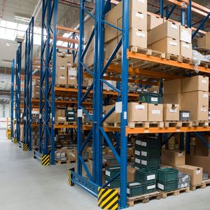 Support de palette personnalisé robuste 4.5T par couche métal Q235B support de palette en acier entrepôt étagère de stockage support de palette avec pare-chocs - Product Image 2