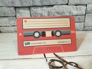 Tarjeta <span class=keywords><strong>de</strong></span> <span class=keywords><strong>Cumpleaños</strong></span> con Diseño <span class=keywords><strong>de</strong></span> Casete Retro, Regalo <span class=keywords><strong>para</strong></span> Amantes <span class=keywords><strong>de</strong></span> la Música, Crea tu Propia Mixtape con Etiquetas Adhesivas en Blanco <span class=keywords><strong>para</strong></span> Fiestas - Product Image 5