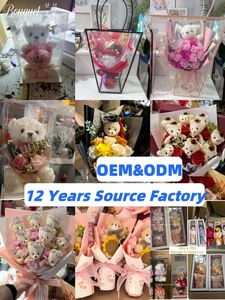 Venta al por Mayor de <span class=keywords><strong>los</strong></span> Mejores Regalos para el Día de San Valentín 2026, Oso de Peluche Hecho a Mano, Moderno y Ecológico, Ramo de Rosas Artificiales de Jabón - Product Image 3