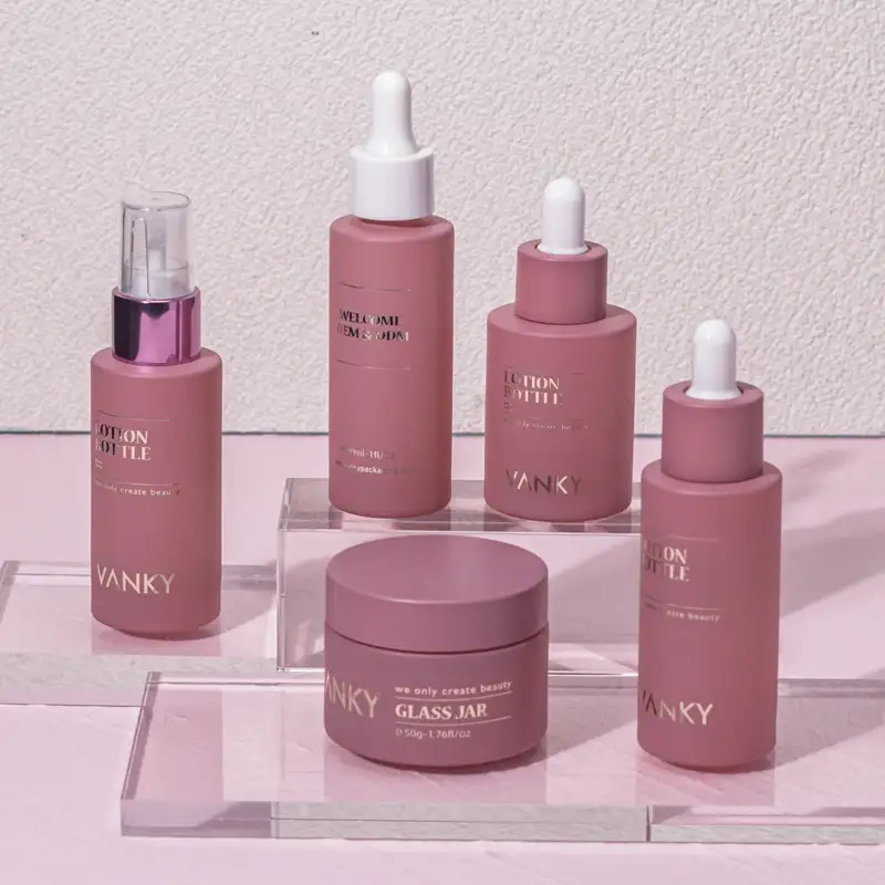 Luxury 30ml 50ml Pink Skincare Cosmetics Packaging crema per il viso/lozione contagocce in vetro bottiglie di olio essenziale set di bottiglie cosmetiche
