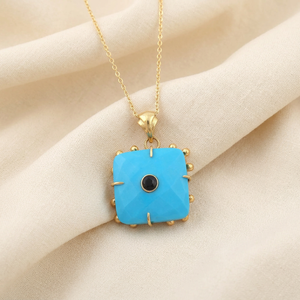 Collar con colgante cuadrado de turquesa azul con detalles en circonita negra, diseño con cuentas, cadena de latón chapada en oro de 18k, regalo unisex. - Product Image 2