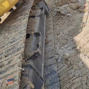 รถขุดนำเข้า Komatsu PC200 สภาพดี รถตักดินมือสอง 20 ตัน เครื่องยนต์ญี่ปุ่น พร้อมเกียร์ ปั๊ม แบริ่ง PLC - Product Image 6