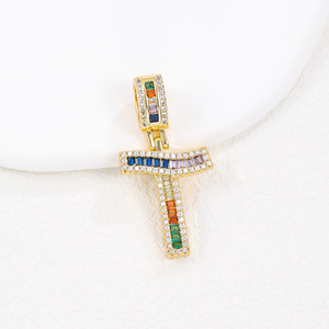 Estilo exquisito Color dorado <span class=keywords><strong>Invisible</strong></span> incrustaciones de múltiples circonitas <span class=keywords><strong>letra</strong></span> collar UNISEX moda COLLAR COLGANTE joyería - Product Image 2