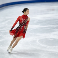 Robe de patinage artistique rouge et noire à strass, col montant, dos ouvert, pour compétition de patinage sur glace, costume de scène pour enfants
