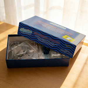 Jeu de société personnalisé imprimé en gros pour usine (OEM/ODM) avec cartes et jetons - Product Image 1