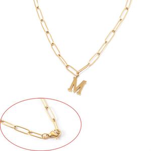 Nouveau Collier Femme en Acier Inoxydable Poli Miroir Anti-ternissement avec Pendentif Lettre Initiale M, Vente en Gros Personnalisée 2024 - Product Image 5