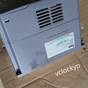 1PC Inverseur de fréquence d'occasion CHF100A-0R7G-4 0.75KW 380V 750W # - Product Image 3