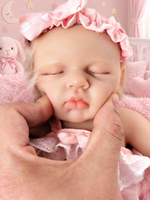Großhandel Lebensechte 13 Zoll Mädchen-Babypuppen aus Vollsilikon Realistische Platin-Reborn-Puppen