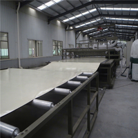 Machine à panneaux plats en polyester renforcé de fibre de verre (FRP) avec revêtement en gel pour la production de panneaux de carrosserie de camion