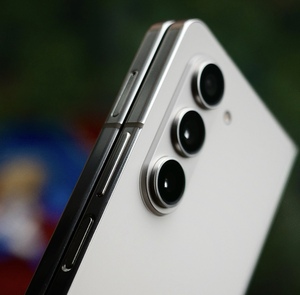 โทรศัพท์มือถือ <span class=keywords><strong>zfold</strong></span> 5G LTE AMOLED 120Hz 4000-4999mAh 5G 99% ใหม่ของแท้ - Product Image 5