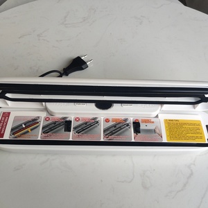 Meilleures ventes : Scelleuse sous vide de cuisine, petite et domestique, à fonctionnement simple, avec sacs offerts, scelleuse alimentaire automatique en plastique - Product Image 3