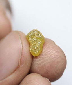 Diamante raro de 3.34 CT, natural, amarillo, sin cortar, para la exquisita colección de joyas Dream Diamond. - Product Image 4