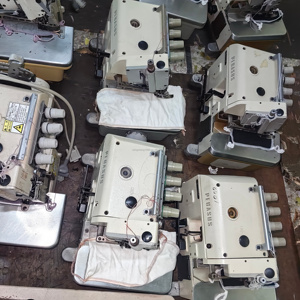 Máquina de Coser Overlock Japonesa Semiautomática Usada, Máquina de Coser Overlock Industrial Usada para Tejidos Industriales - Product Image 2